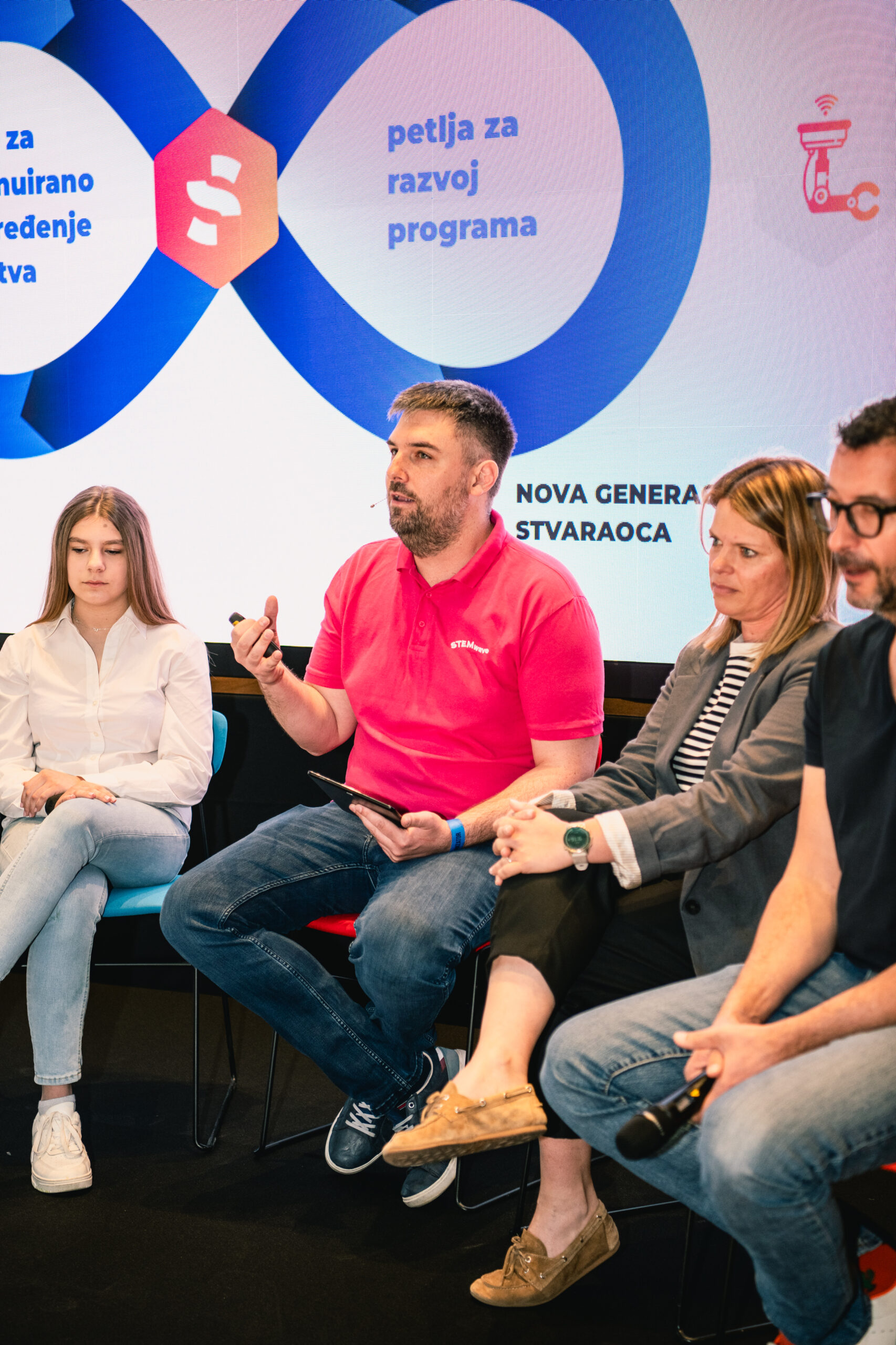 vert3_STEMI ŠKOLA BUDUĆNOSTI 25-21