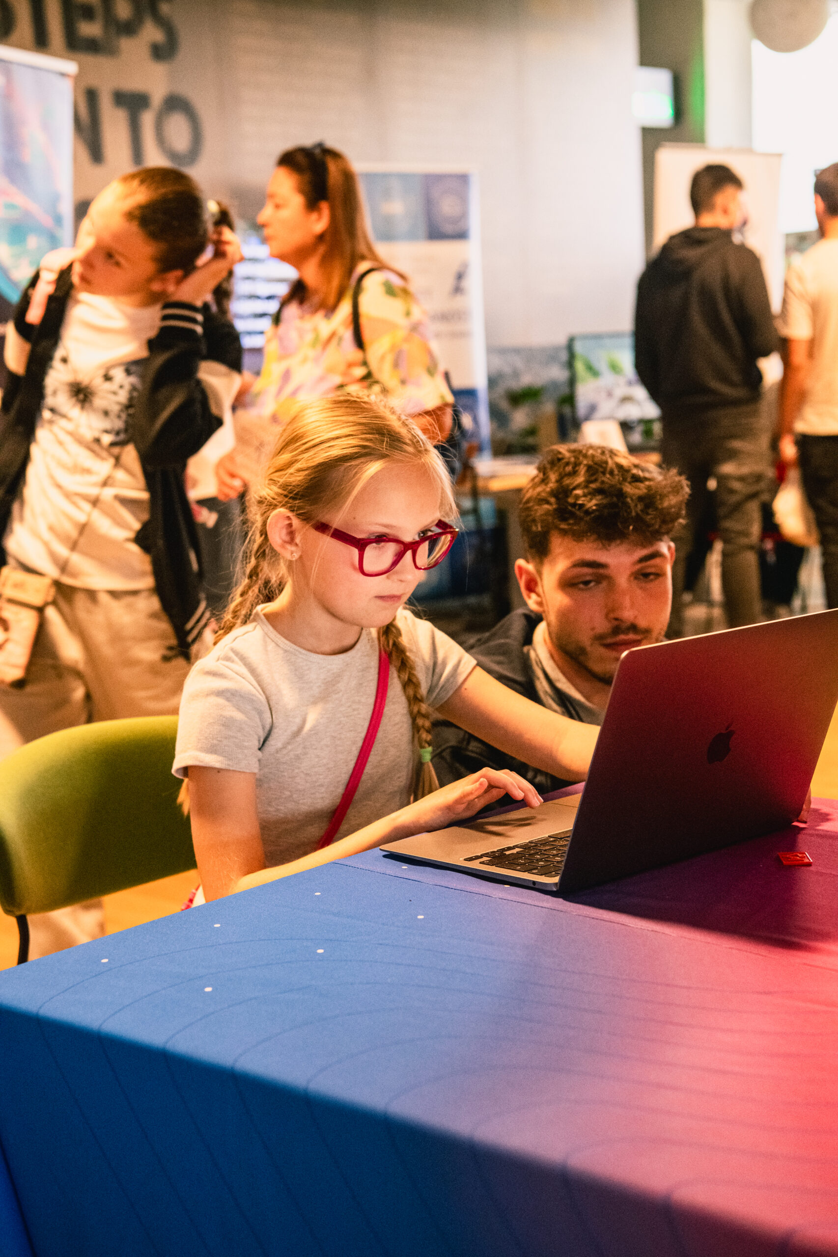 vert5_STEMI ŠKOLA BUDUĆNOSTI 25-242